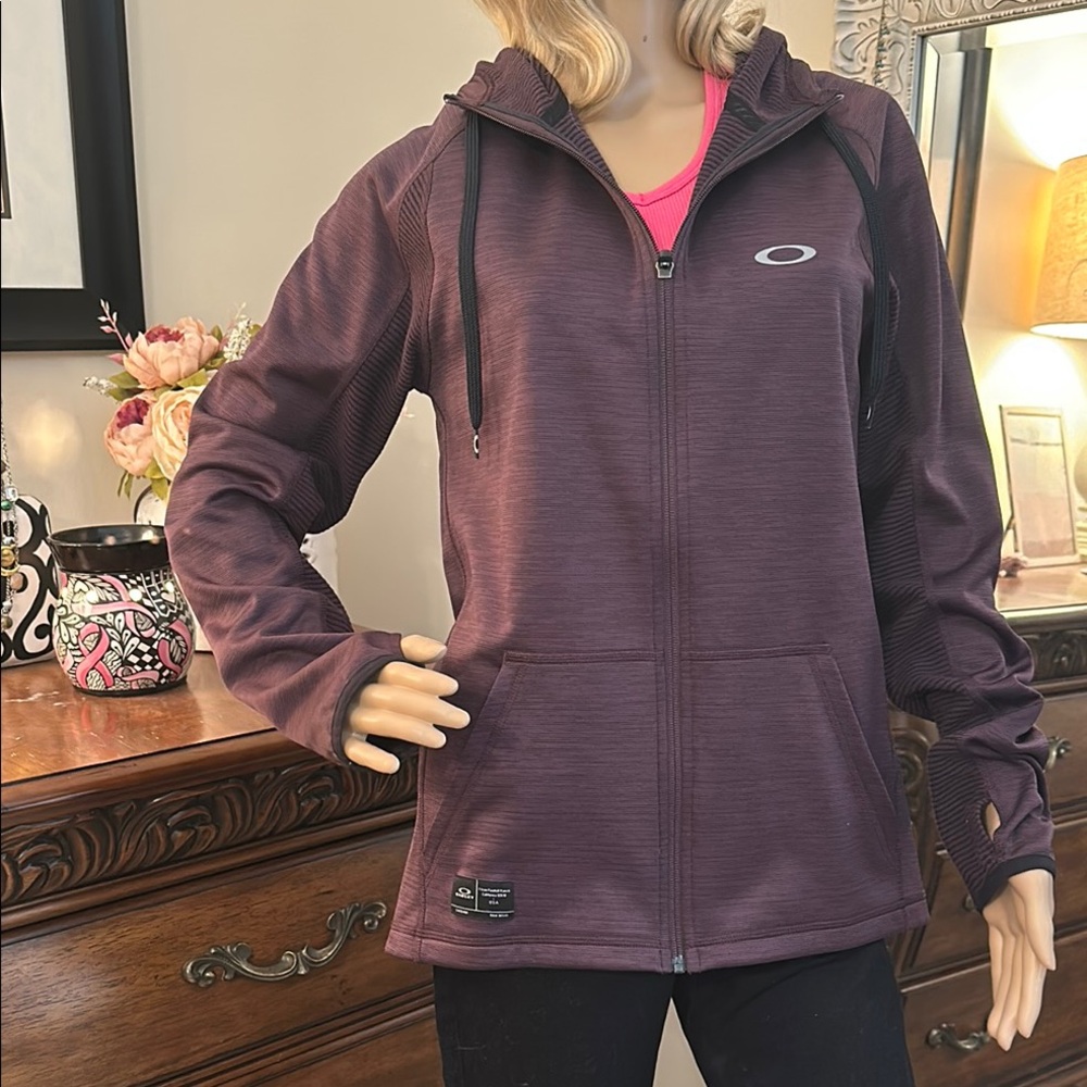 Oakley Women's Athletic Zip-Up Hoodie